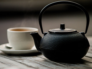 Teapot and tea